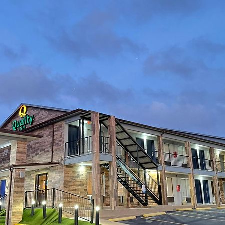 Quality Inn Креств'ю Екстер'єр фото