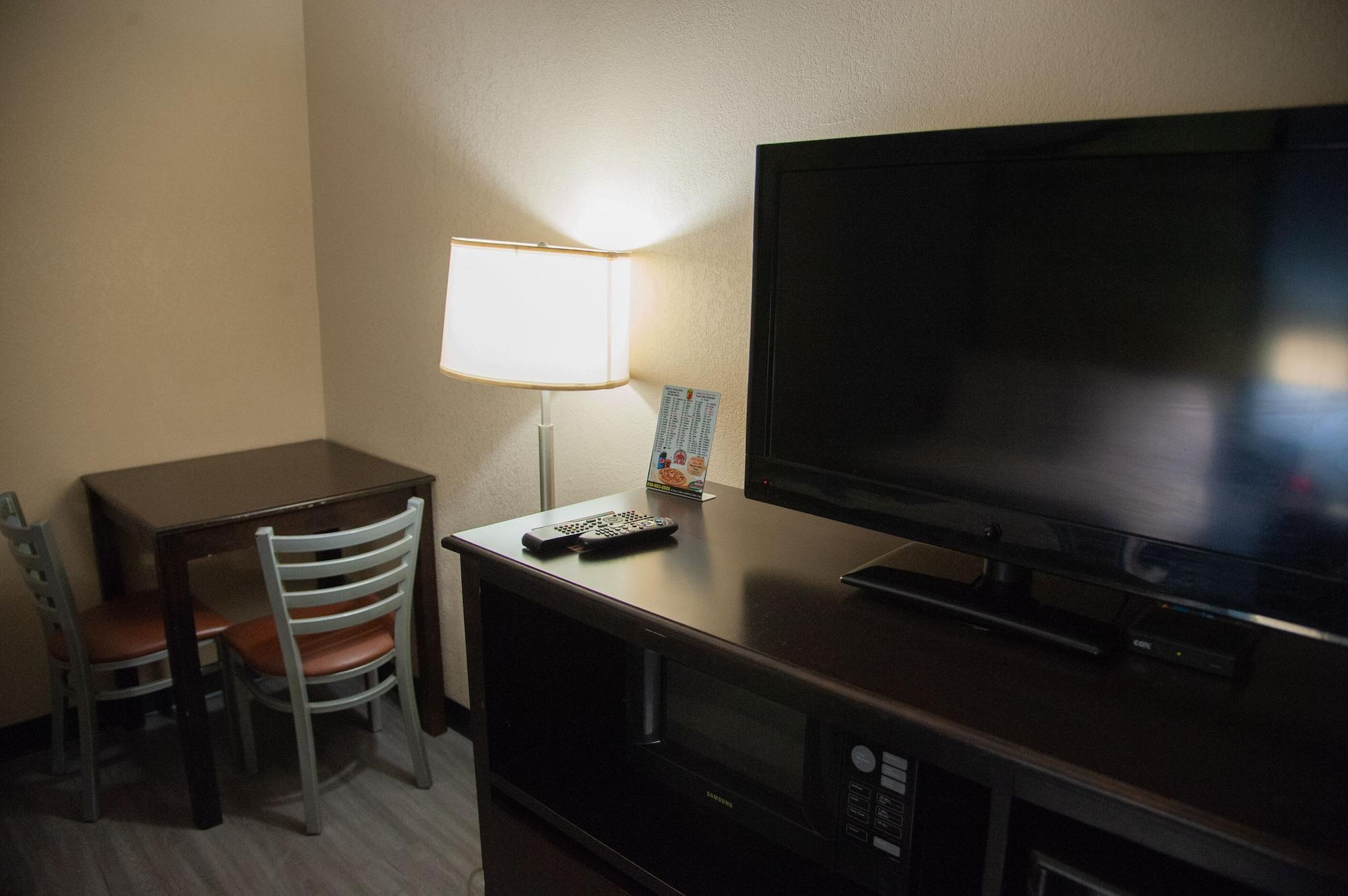 Quality Inn Креств'ю Екстер'єр фото