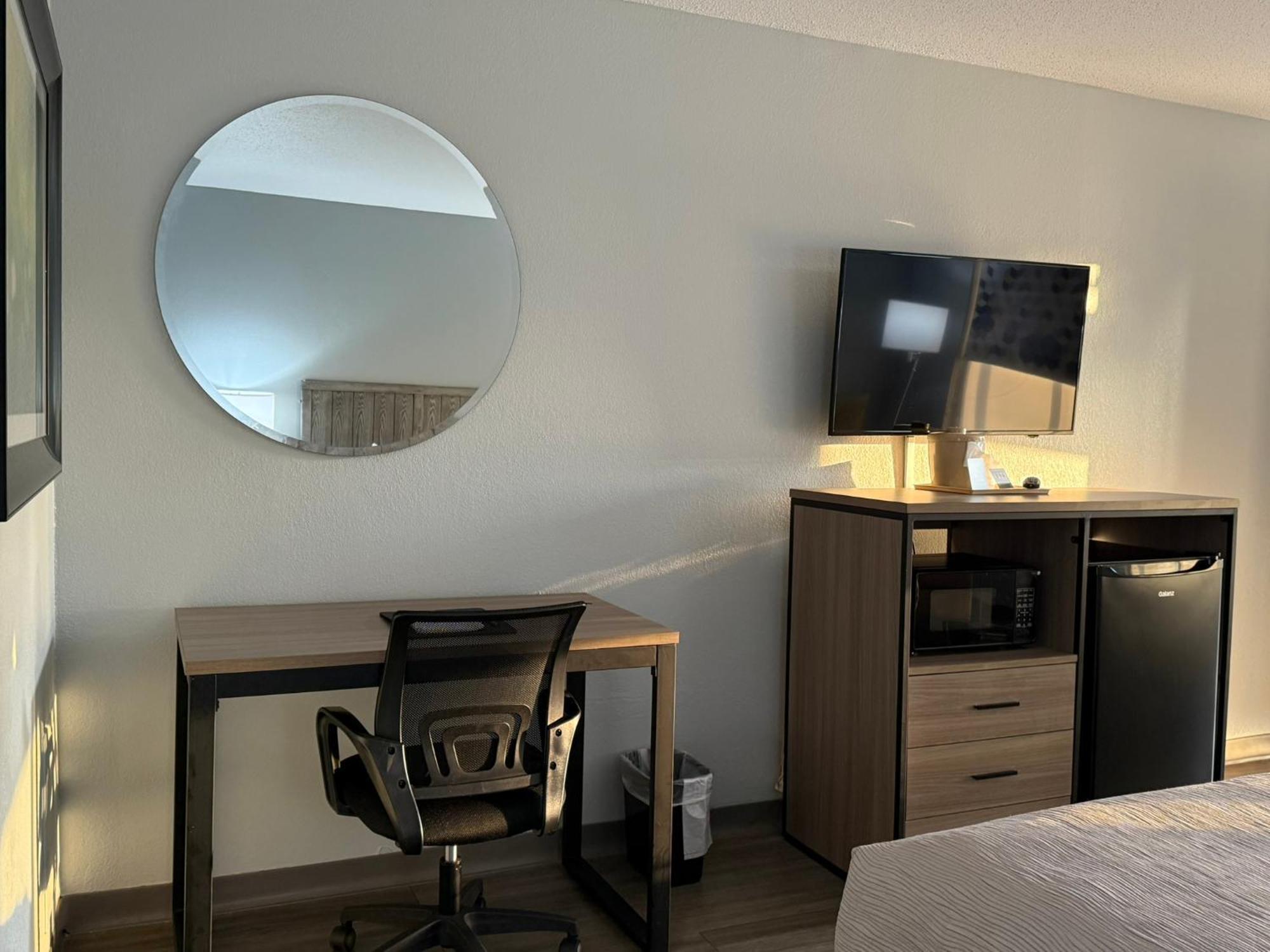 Quality Inn Креств'ю Екстер'єр фото