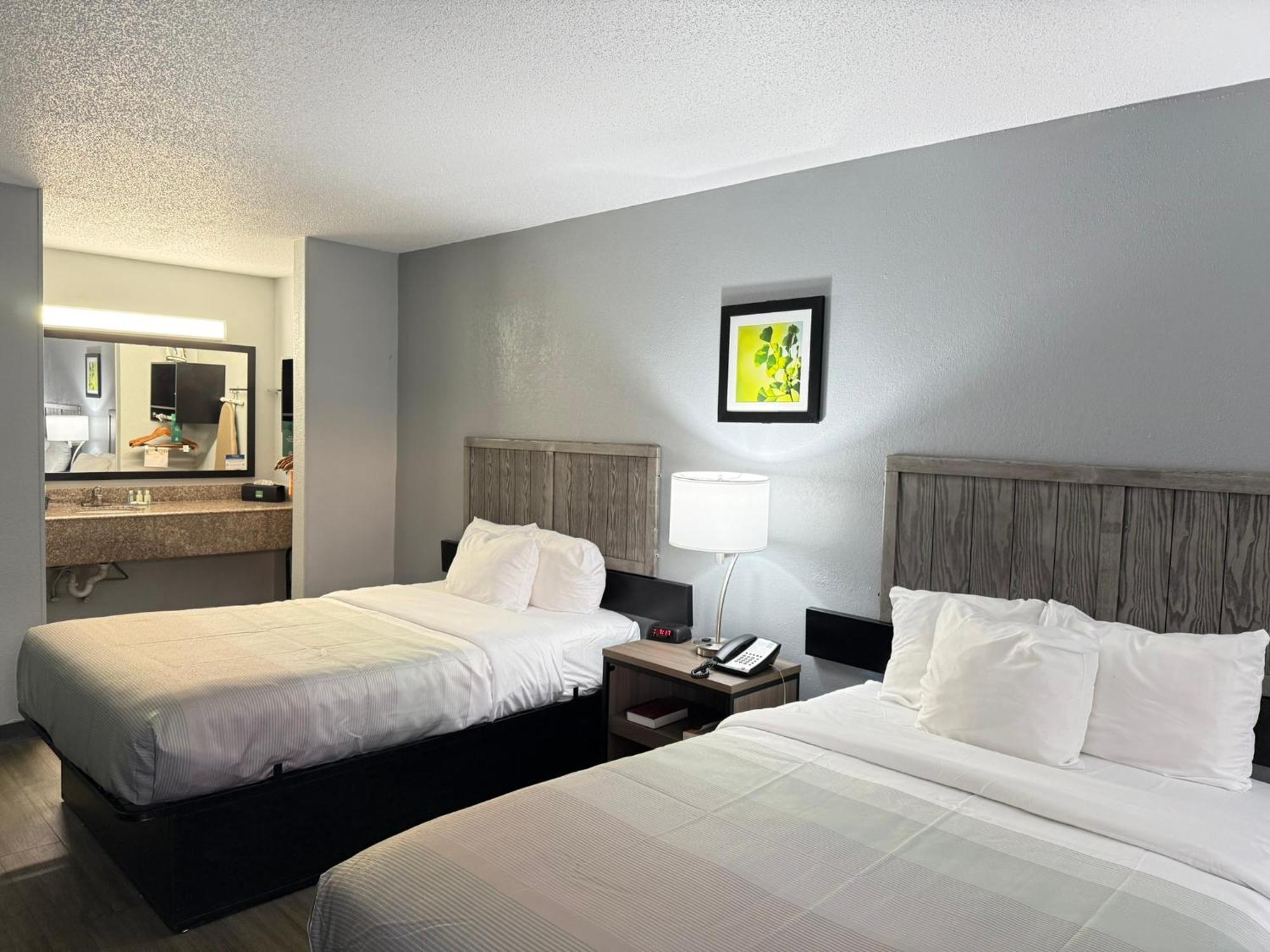 Quality Inn Креств'ю Екстер'єр фото